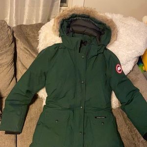 Military green, size medium in W